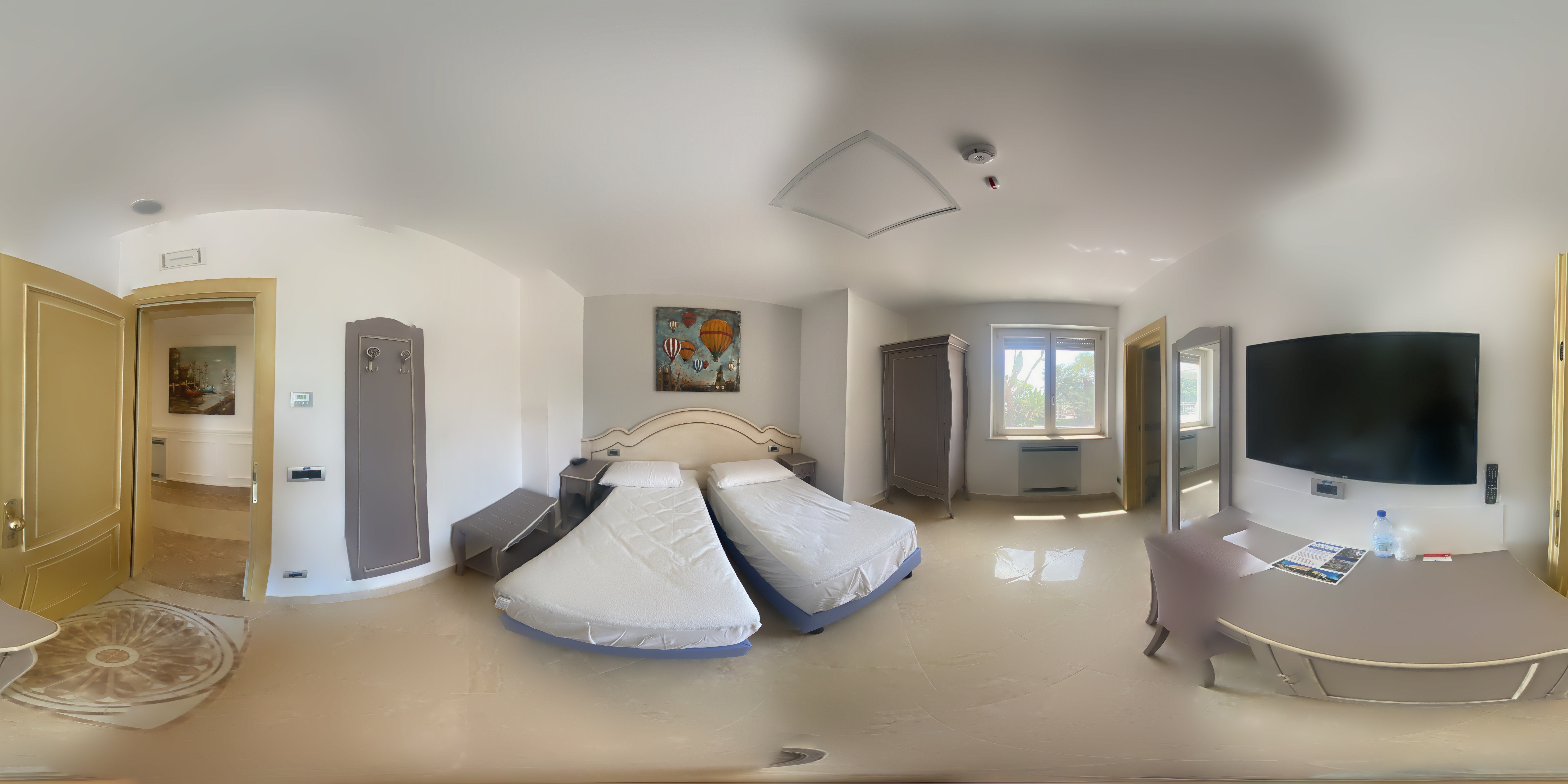 Tour 360°