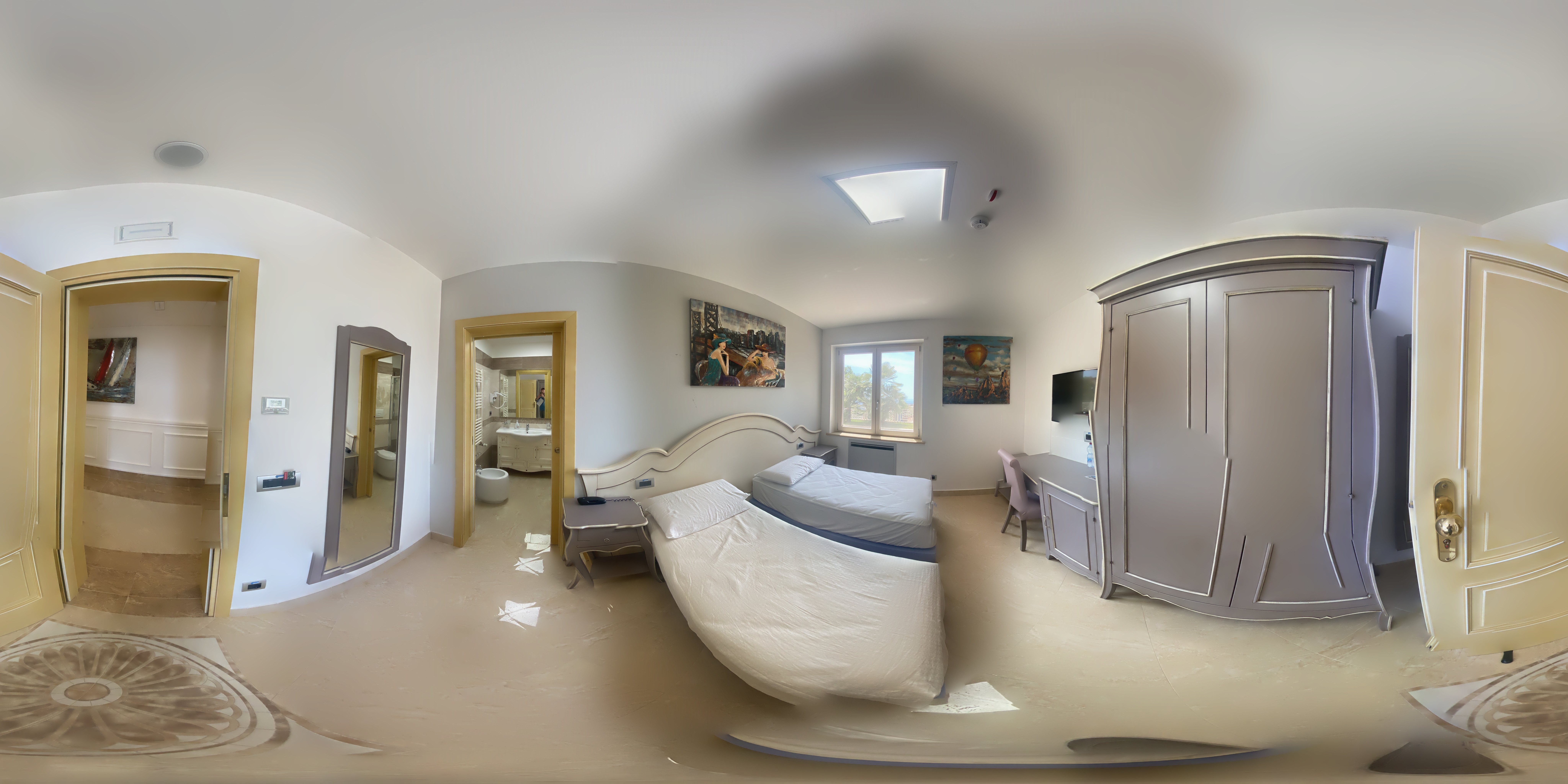 Tour 360°